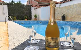 Villa Sanda With Private Pool